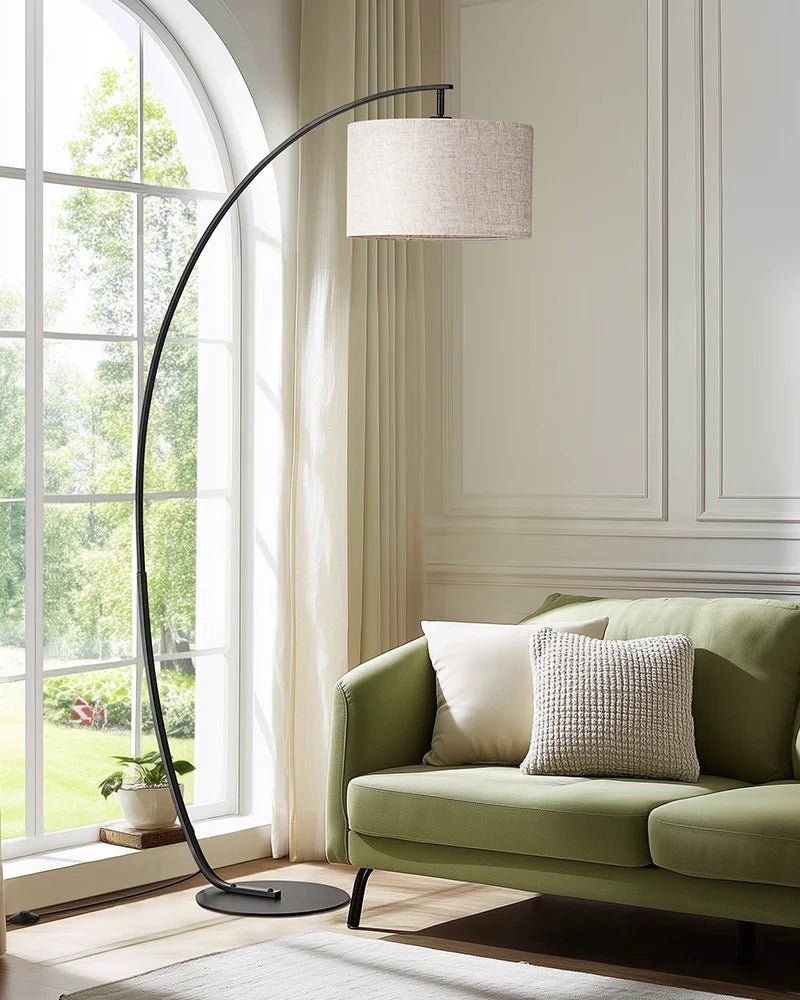 Floor-Lamp-in-the-Living-Room