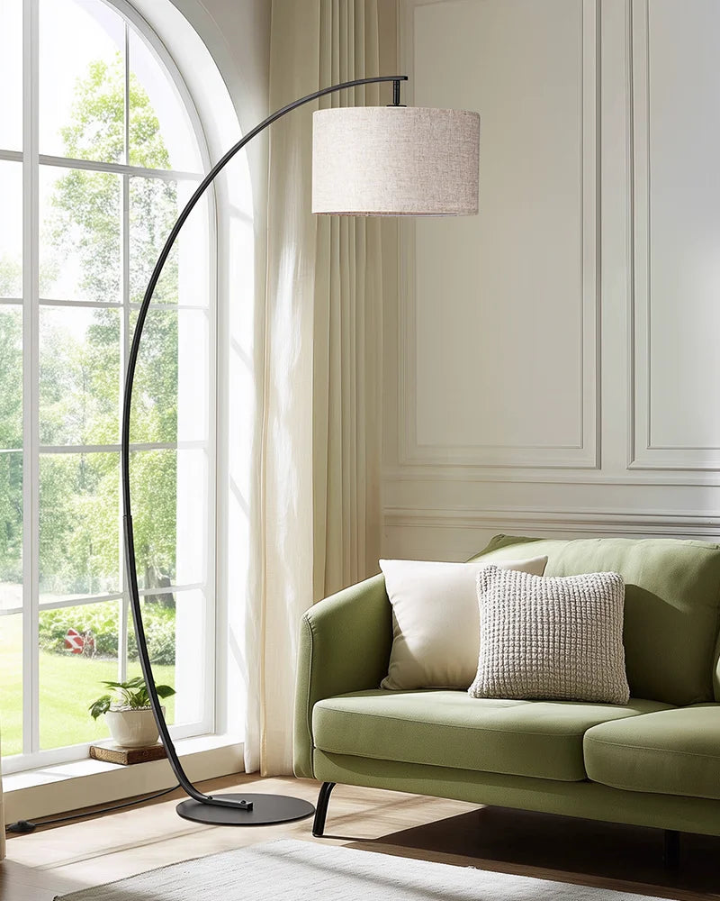 Floor-Lamp-in-the-Living-Room