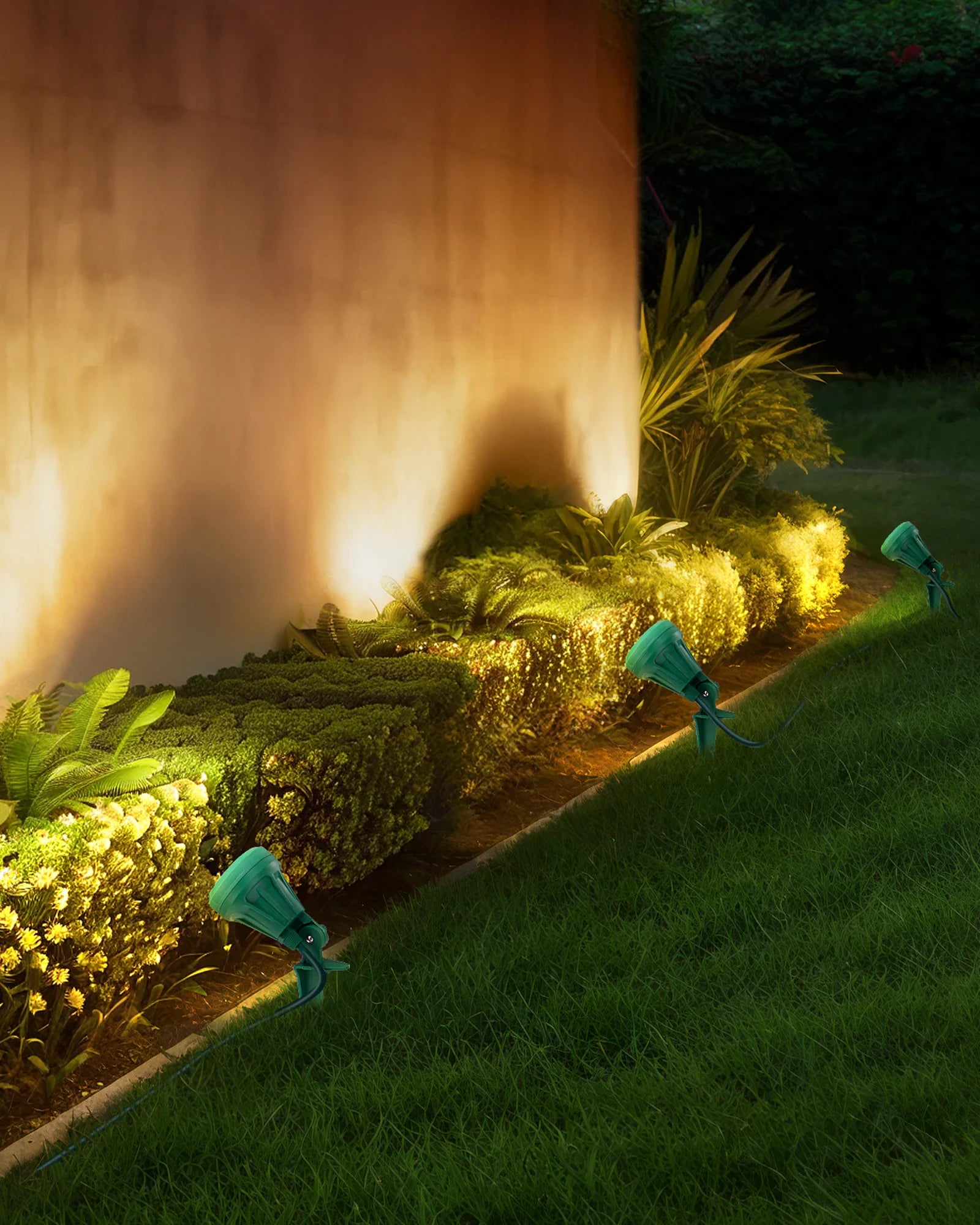 LED Outdoor Spotlight for New year Plug in Spot Light with 4 Color Lenses Waterproof Electric Landscape Spot Light projector 400 Lumen, 5 FT Power Cord-HGSL01G