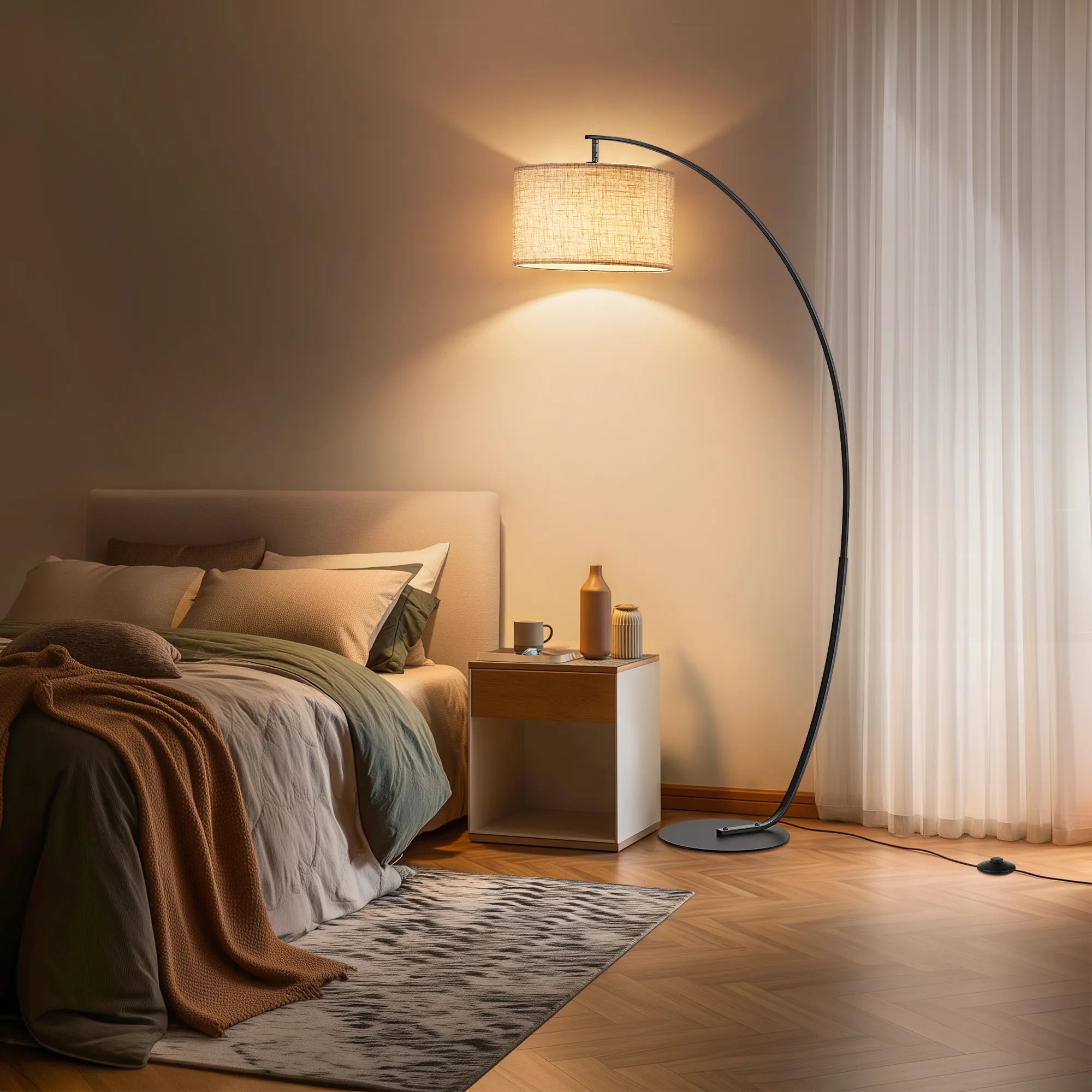 Arched Floor Lamp With Remote Control (68.5")