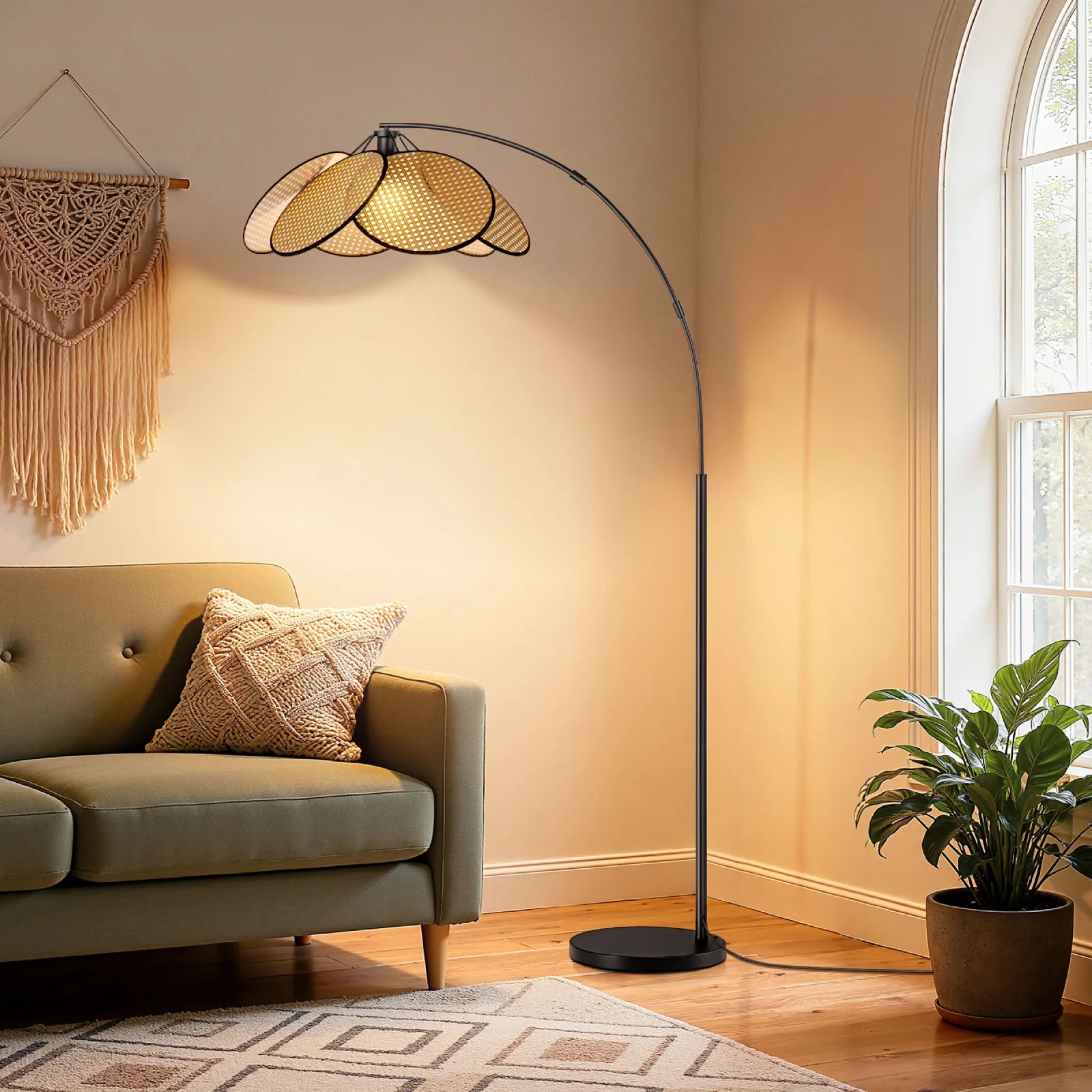 Rattan Arched Floor Lamp (66.9")